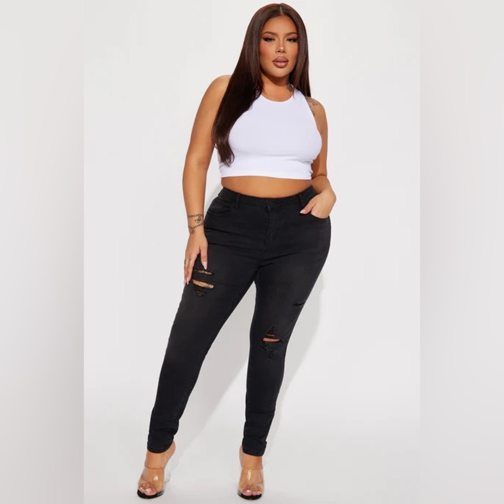 Brand New with Tag Black Wash Fashion Nova Calabasas Ripped Stretch Skinny Jeans